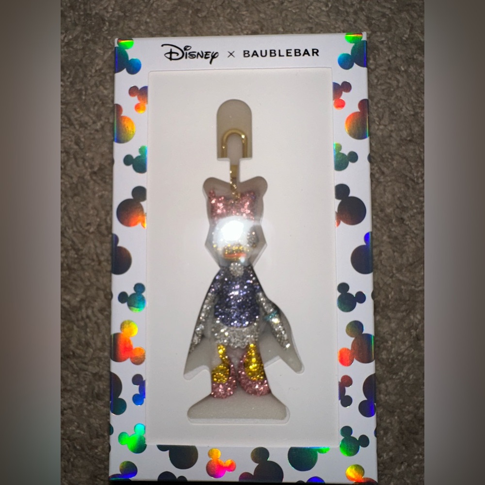 Disney Daisy Duck Classic Pavé Bag Charm - Picture 2 of 4
